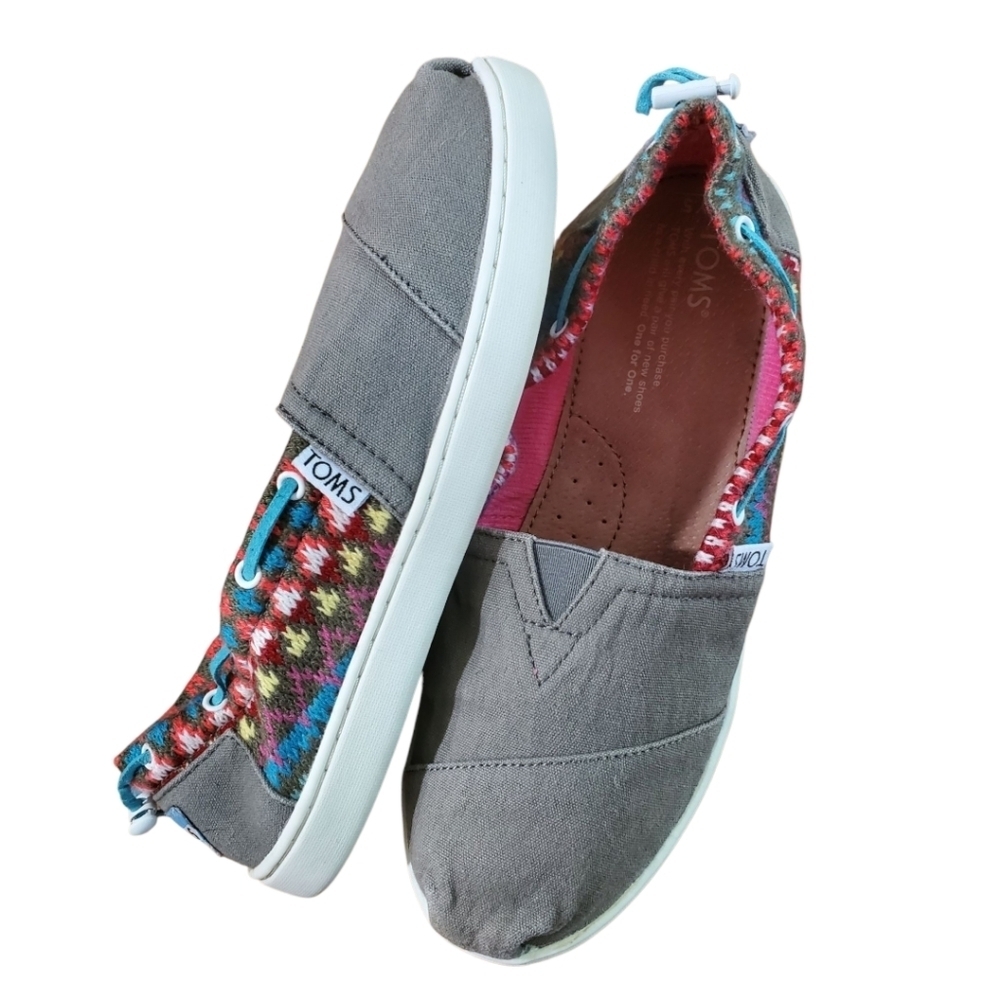 🩵 TOMS Gray Bimini Stripe Knit Sweater Canvas Flats Youth 5